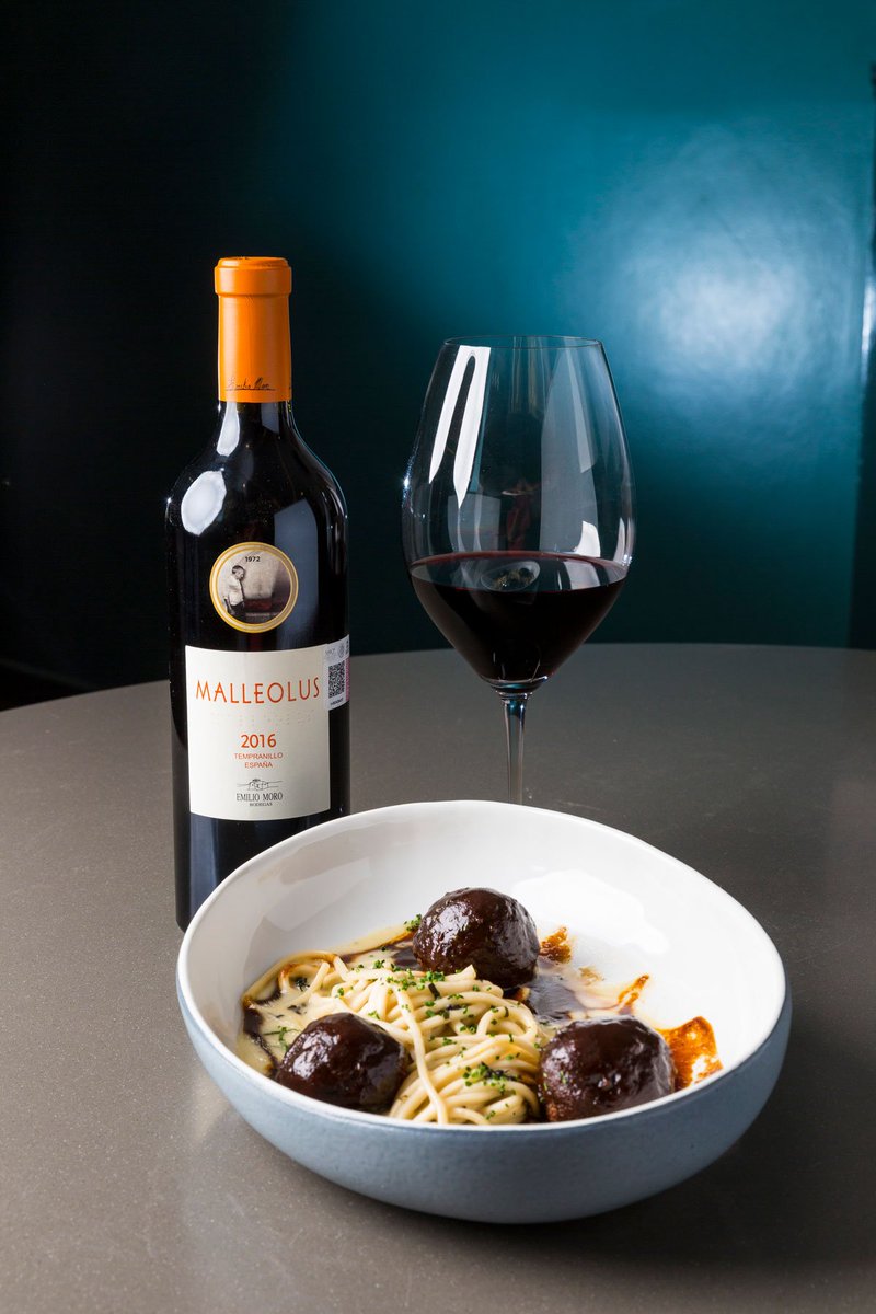 🍽️🍷 Este es el maridaje con #Malleolus que nos propone el restaurante #MargaretKitchen, cocina con inspiración francesa y americana que encontraréis en los Campos Elíseos, en Ciudad de #México. 
#EmilioMoroEnElMundo