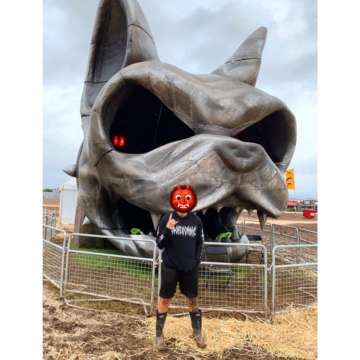 RheaRipley_WWE's tweet photo. Home. 👹 #DownloadFest2019 🤘🏼 #NXTUK https://t.co/6hCMpL3TxH