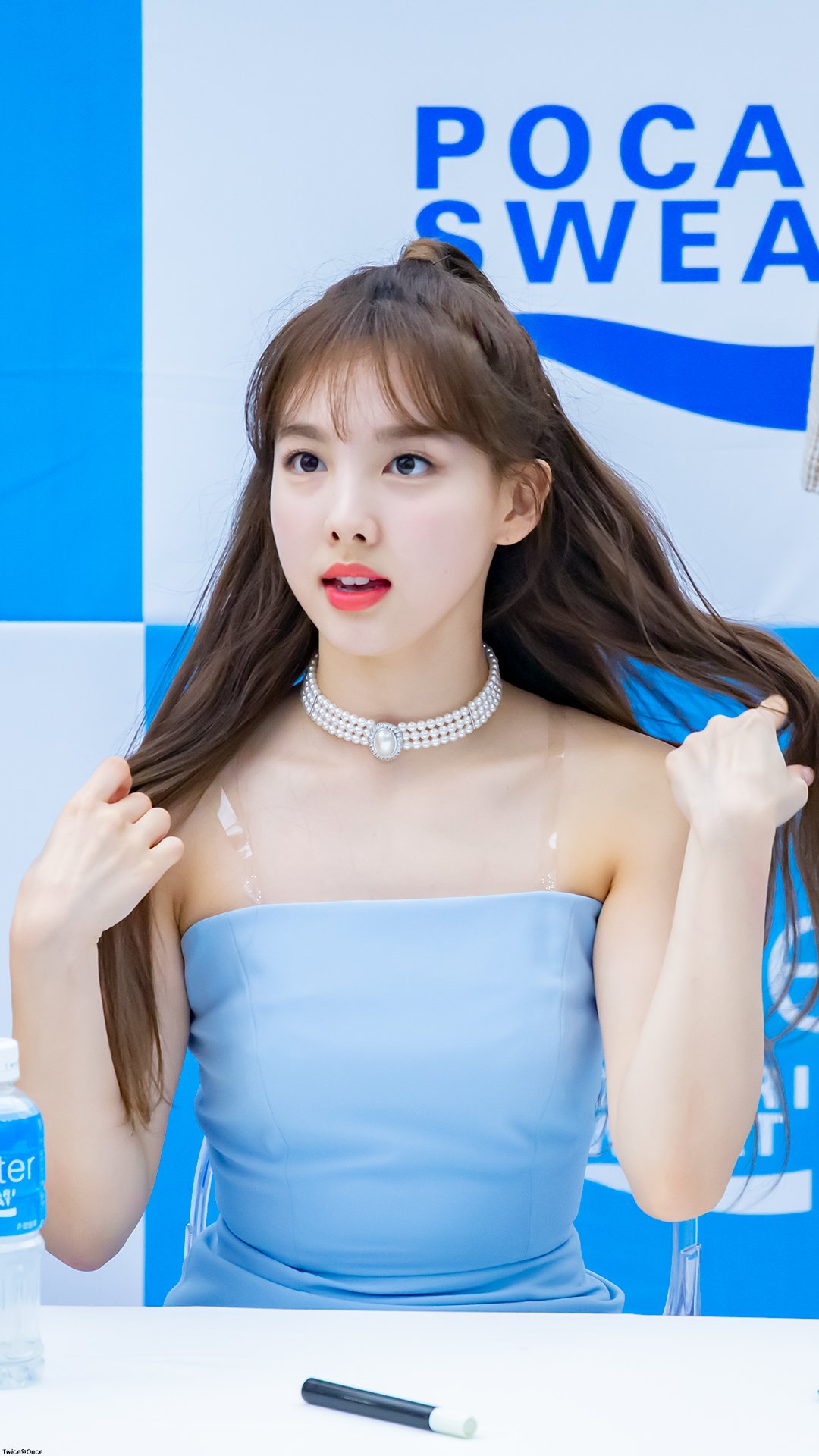 D9LH3iqU0AAmgg3.jpg:orig