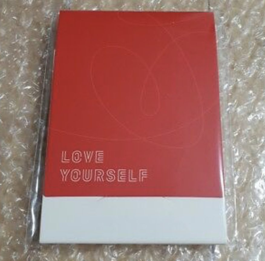 VamasTAE's tweet photo. HELP RT PLEASE!
Lost my LY mini photo pack @ oma spoon today for the #6YEARSWBTS @6YEARSWBTS event. Do let me know if you found it lying around!!! THANK YOU ARMYS ๐๐๐ https://t.co/1a342tl2PI