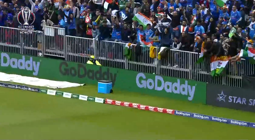 SirJadeja's tweet photo. Rohit Sharma is sending out a subtle message by targeting that "Go Daddy" advertisement board. Thug Life Rohit Sharma 😂🤣😂 #IndiaVsPakistan #INDvPAK #INDvsPAK https://t.co/ArK3vhklOt