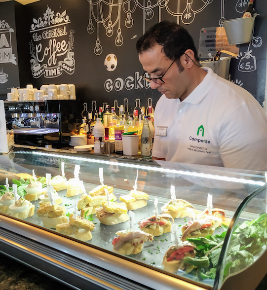 CampanileSpain's tweet photo. ❤️¡Tapas con corazón! ❤️ En los #HotelesCampanile ya estamos celebrando el Día Internacional de la Tapa. Ven al Hotel Campanile #Barberà. La recaudación se destina a Lliga Protectora d'Animals de #Sabadell @protectorasabadell https://t.co/zMbMay5fPI