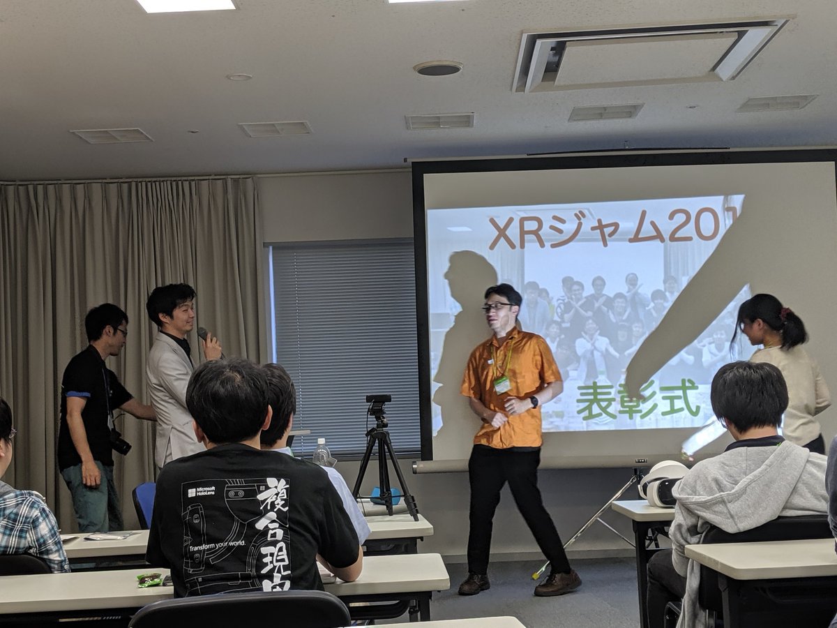 diberidarshi's tweet photo. おにちく賞はチーム、White(仮)
#XRJAM https://t.co/jyfudv0pE4