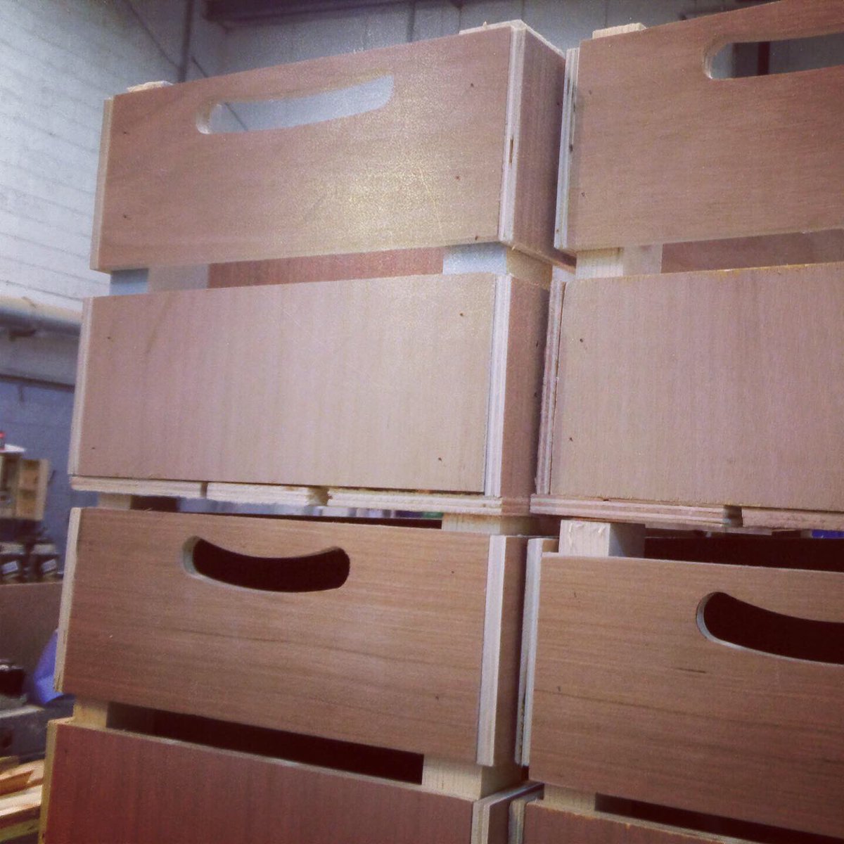 CairdeEnterpri1's tweet photo. Designing for functionality and great aesthetics, we can achieve precision cutting with our CNC machine. For more info on our products please contact us on 061-608180.#Limerick #socialenterprise #PALLS #furniture #social #timberstorageboxes #storage #CNC #precisioncut #functional https://t.co/4ApKCl0qxg