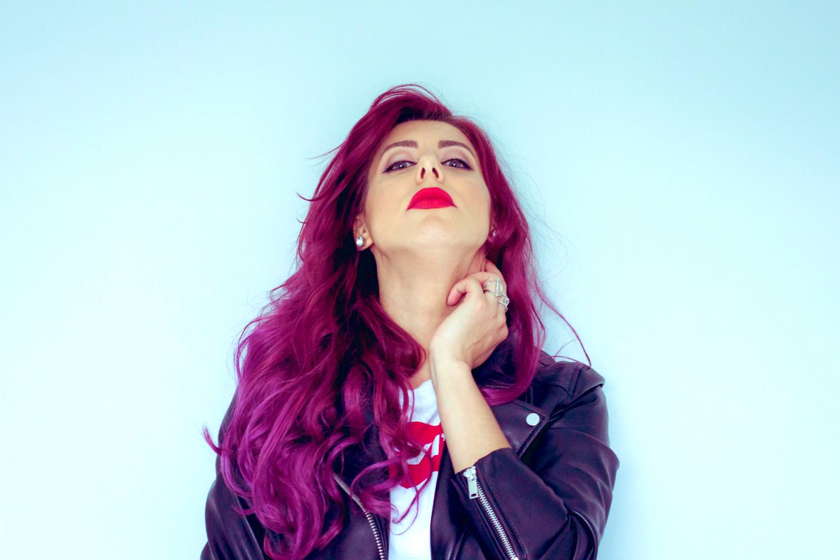 ᗩᒪIᑎᗩ.
#photo #photoshoot #photograghy #model #modelling #portrait #fashion #makeup