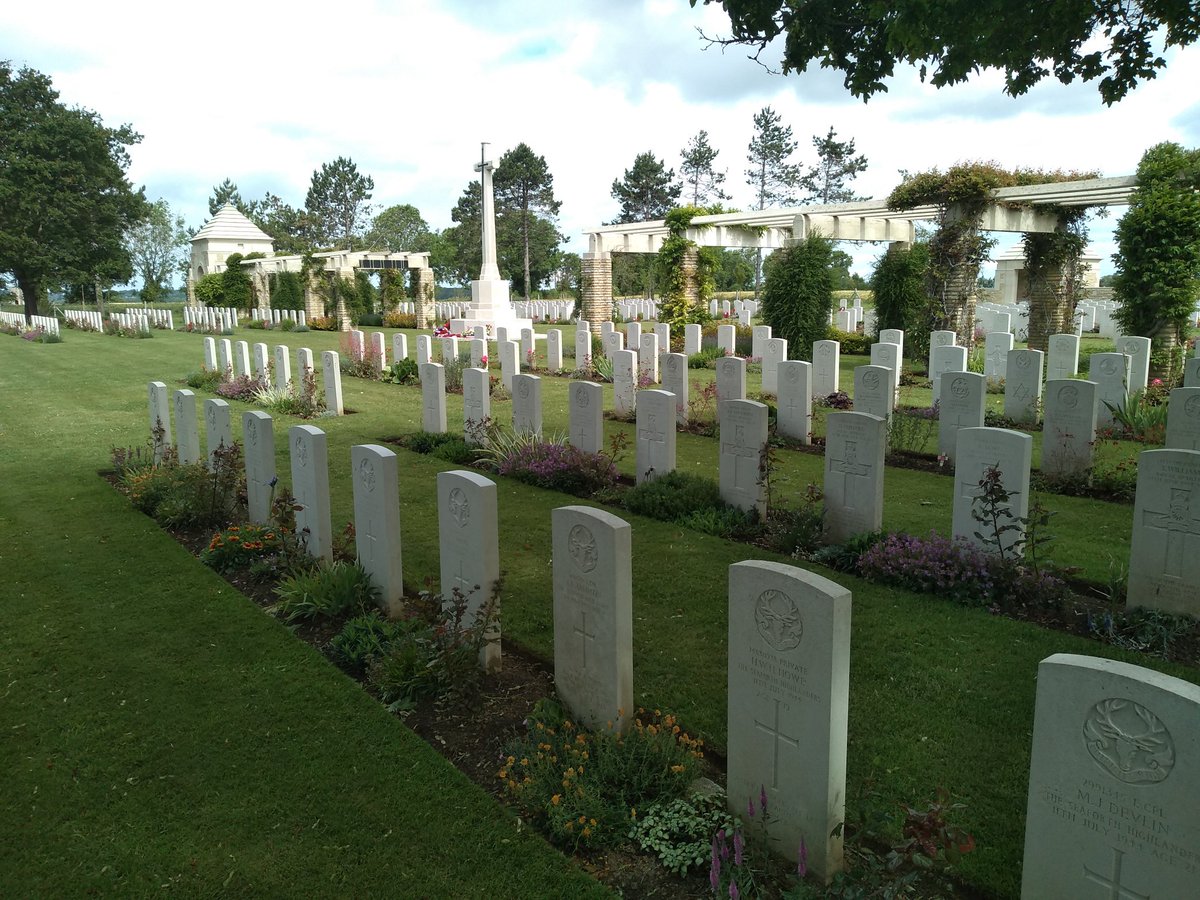 WarwalkerUpdate's tweet image. Gold Beach, inland: the beautiful and peaceful Ryes CWGC cemetery; memorial to the Green Howards at Crepon - two of whose battalions fought here with a CSM, Stan Hollis, being the only recipient of the Victoria Cross on D-Day