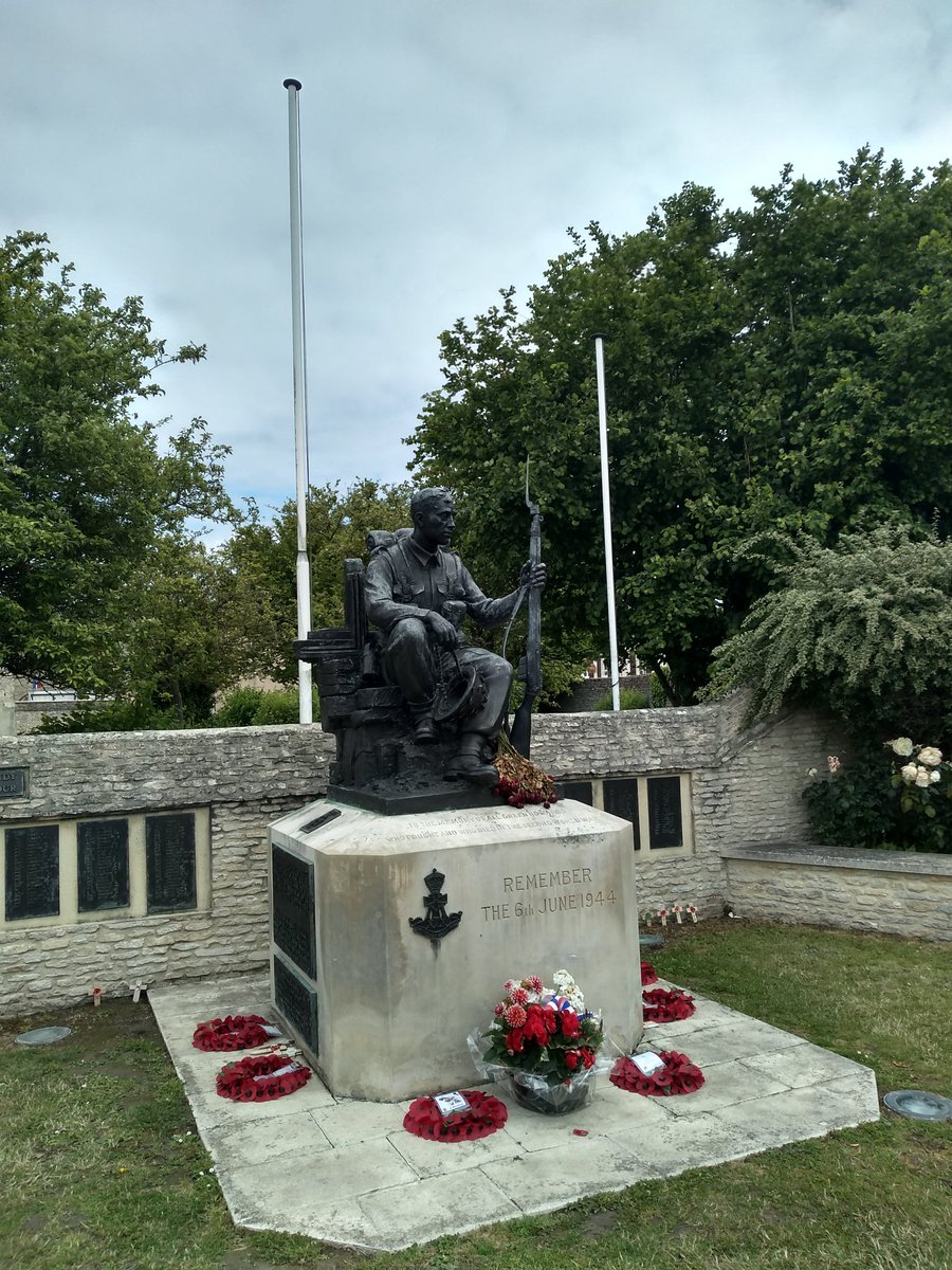 WarwalkerUpdate's tweet image. Gold Beach, inland: the beautiful and peaceful Ryes CWGC cemetery; memorial to the Green Howards at Crepon - two of whose battalions fought here with a CSM, Stan Hollis, being the only recipient of the Victoria Cross on D-Day