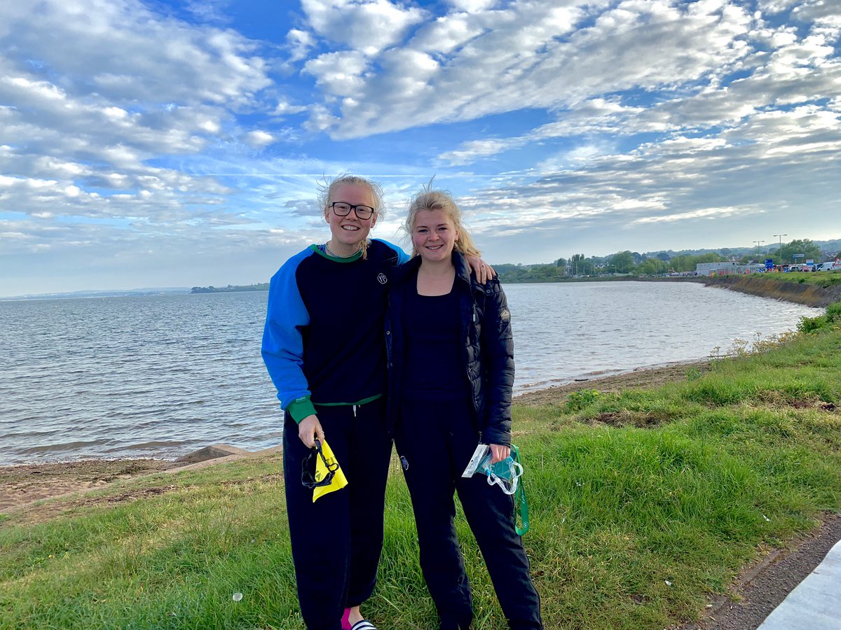 knight2530's tweet photo. v proud of this one 🤩 2nd triathlon done for youuuu 😚 @em_tollafield https://t.co/0ErMy6mEAF