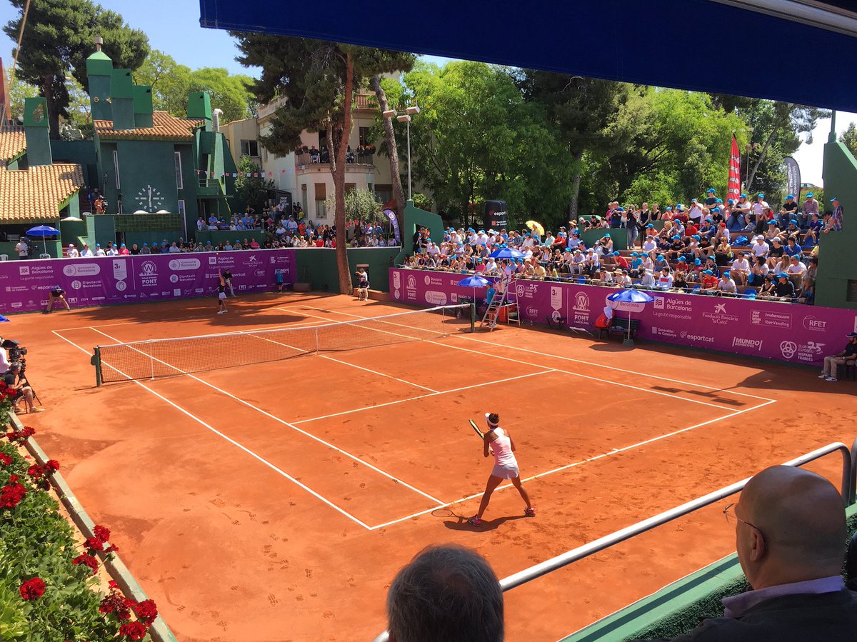 TICBTennis's tweet photo. La pista central fa goig! 🙌🏼🎾☺️ #TICBTennis #Barcelona #tennis https://t.co/obrl2U3kDj