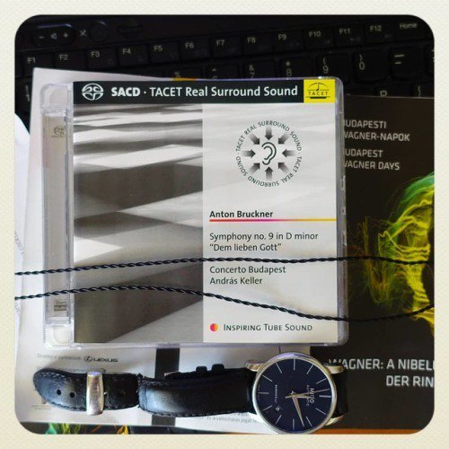 ClassicalCritic's tweet photo. #morninglistening to Hungarian #Bruckner w/@ConcertoBp on #Tacet while in town for the @mupabudapest #RingCycle!
Amazon: https://t.co/KkH8Sn8bJz
#9thSymphony, cond. by #AndrasKeller #TubeSound
Hearing the orchestra live earlier this year was a revela… https://t.co/tooKHooeRC https://t.co/9VayJfsN6h