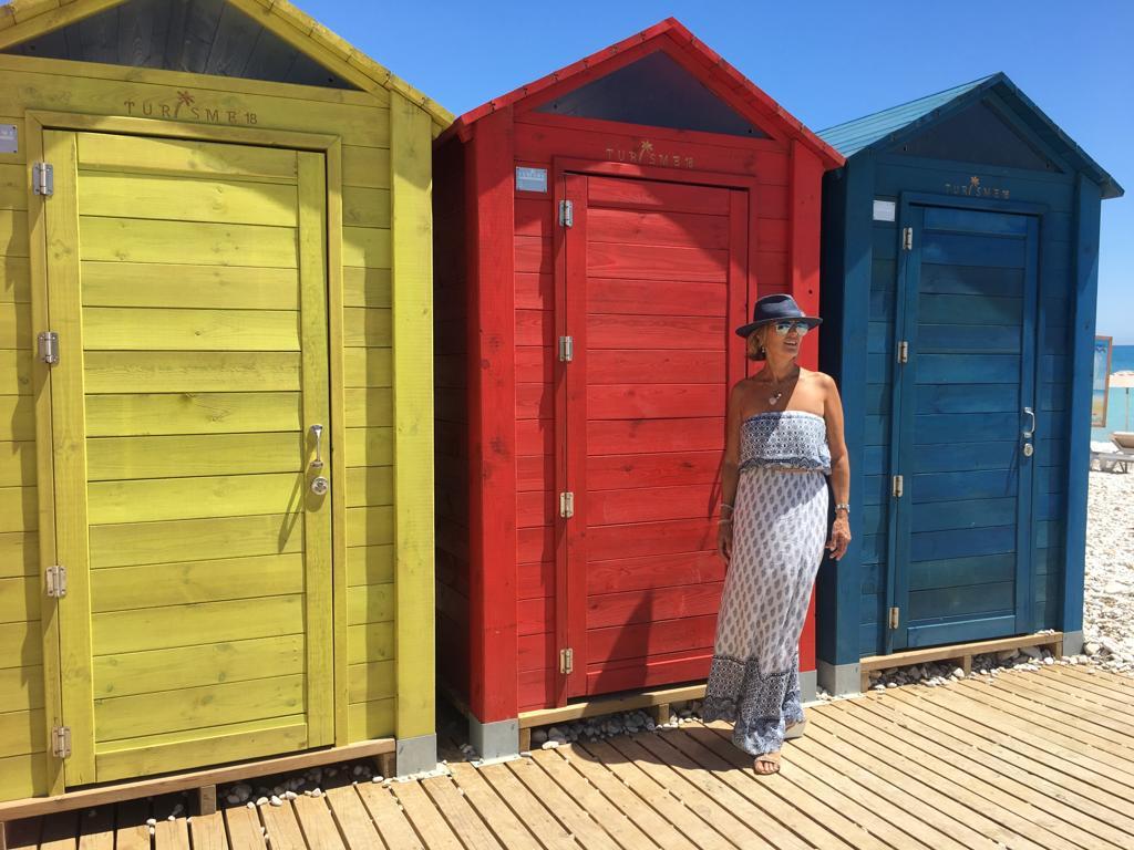 colourinmyworld's tweet photo. I heard the #beach call my name, so I went. #Loved the #colourful #beach #huts. https://t.co/rGGi0FbitX