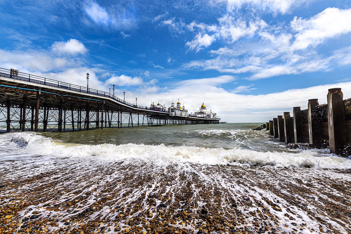 Eastbourne Pier this afternoon, love cloudy days it adds so much interest to an image @TamronUK @Intro2020 @SussexLifeMag @StormHour @NikonProEurope @VisitEastbourne @UKNikon #Eastbourne #tamron1530 #nikond750 #eastbournepier #photography #sussex #StormHour #tamron #sussexday 📷