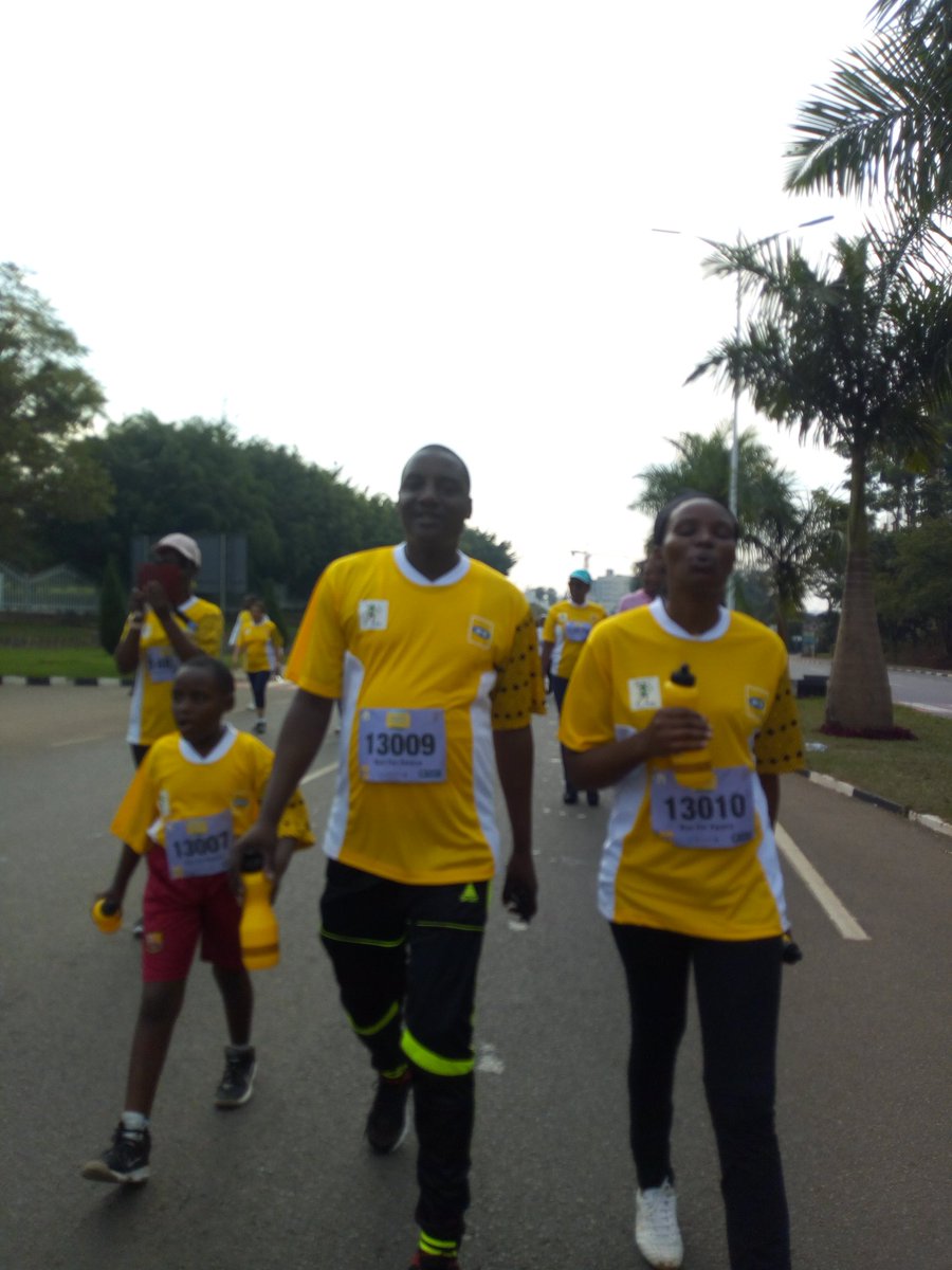 RMutima1's tweet photo. #RunForPeace #RunForFun #RunForBetterHealth #KIPM2019 finally made it and won my medal. Thanks to organisers and sponsonsors of #KigaliPeaceMarathon @MTNRwanda @BankofKigali @AlwaysInyange https://t.co/qfpsuoawRe