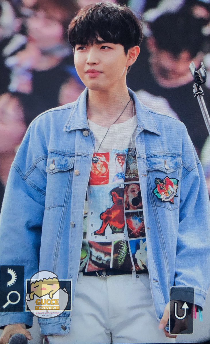 GUCCE527's tweet photo. 190616 서울 뮤직 파크 페스티벌

#김재환 #재환

맥주마시면서 십센치 보면서 사진 돌려보는데,, 재화니 첫 페스티벌 많이 긴장했지😭😭 애기 손도 귀여워 ㅠㅠㅠㅠㅠ https://t.co/ecECXQrbtt