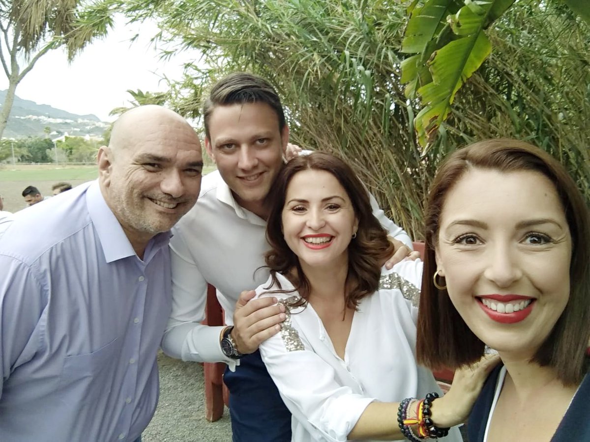 Gratitud infinita💙=Trabajo, respeto y cariño!!!
<a href="/RovDaniel/">Daniel Gonzalez Rov</a> <a href="/IreneHernndezH1/">Irene Hernández Hernández</a> Pablo Morales