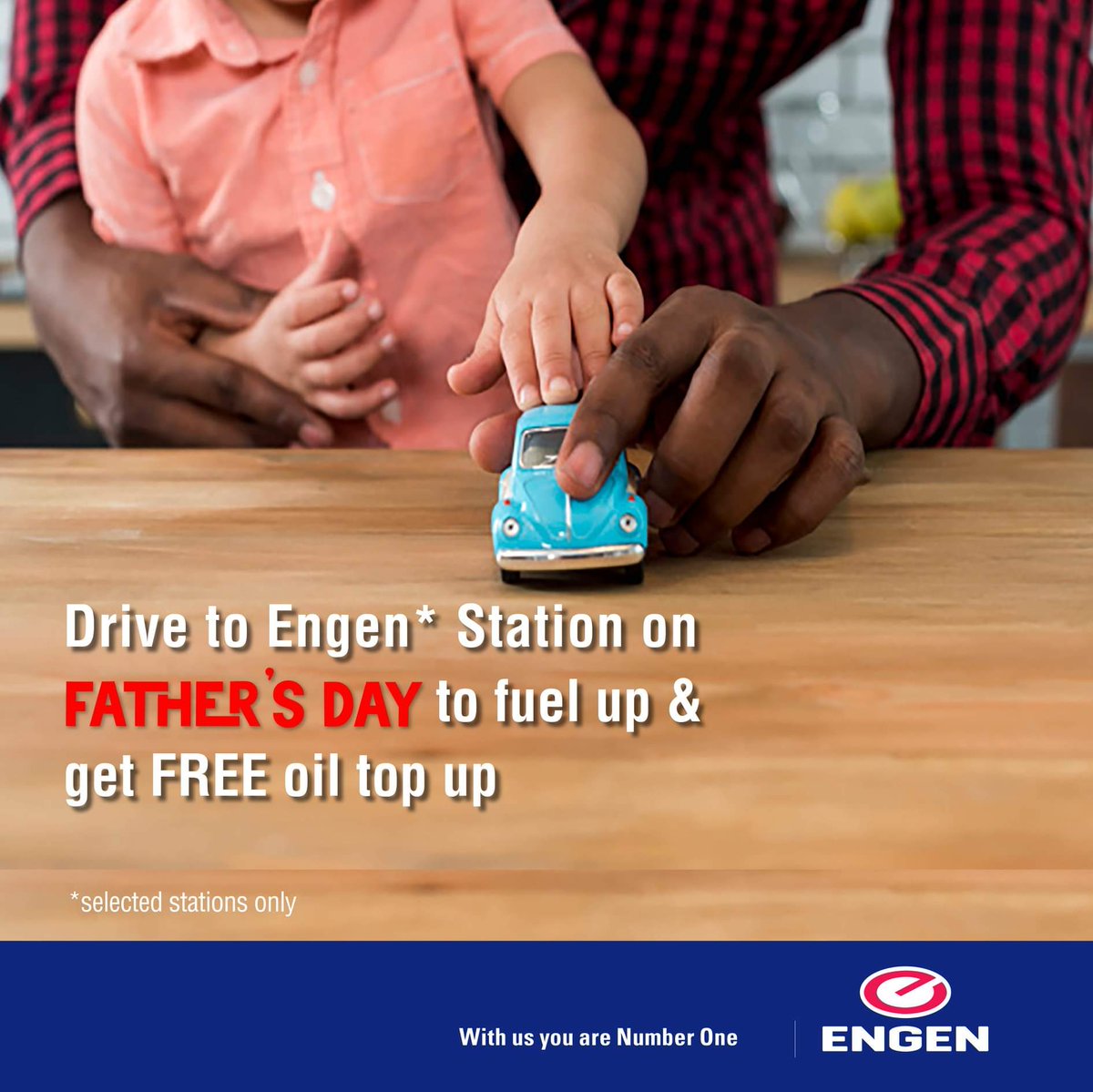 VivoEnergyRw's tweet photo. They might love cars, but their love for their children is unlimited and unconditional ๐จโ๐ฆ๐จโ๐ง๐จโ๐งโ๐ฆ
Drive to #Engen to fuel up your tank on #FathersDay and get a FREE oil top up.
Offer available from Engen #Gikondo, #Gitikinyoni, #Kabeza or #Kicukiro in @CityofKigali #Rwanda https://t.co/X9wddPxWFZ