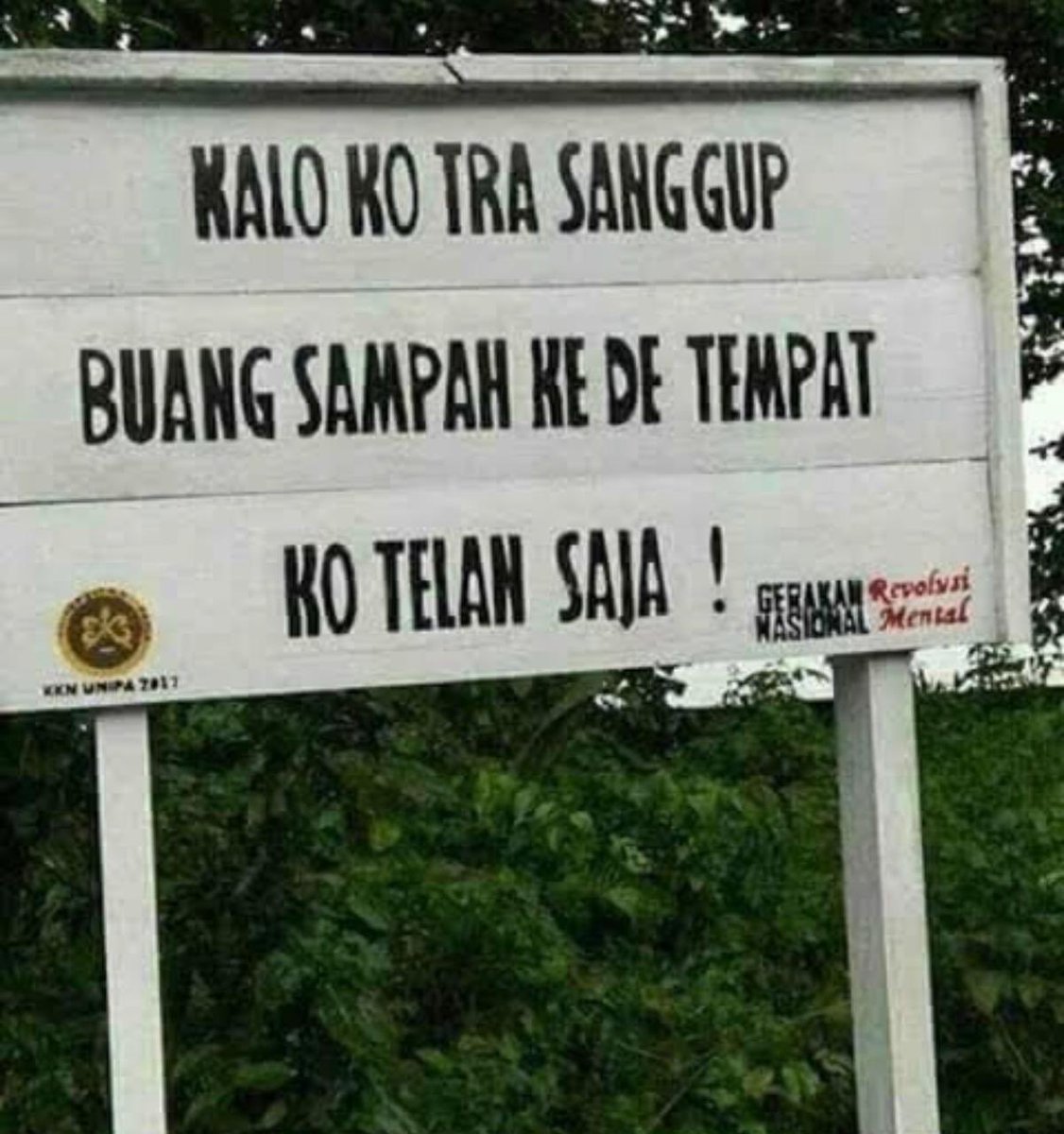 vicenzso's tweet image. Semoga mereka mau telan  ..