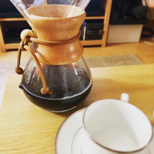 phillloyd's tweet photo. Enjoying the new birthday gift #chemex https://t.co/zI3ltpcnsu https://t.co/nlkhWHrrct