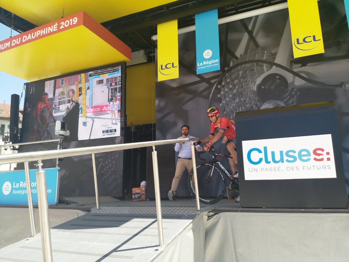 🇫🇷 #Dauphiné 

#BAHRAINMERIDA🇧🇭 boys are focused on the final stage. 

✔️ Mission: help <a href="/dylan_teuns/">Dylan Teuns</a> to move up on the GC.

📸 Pics from the start