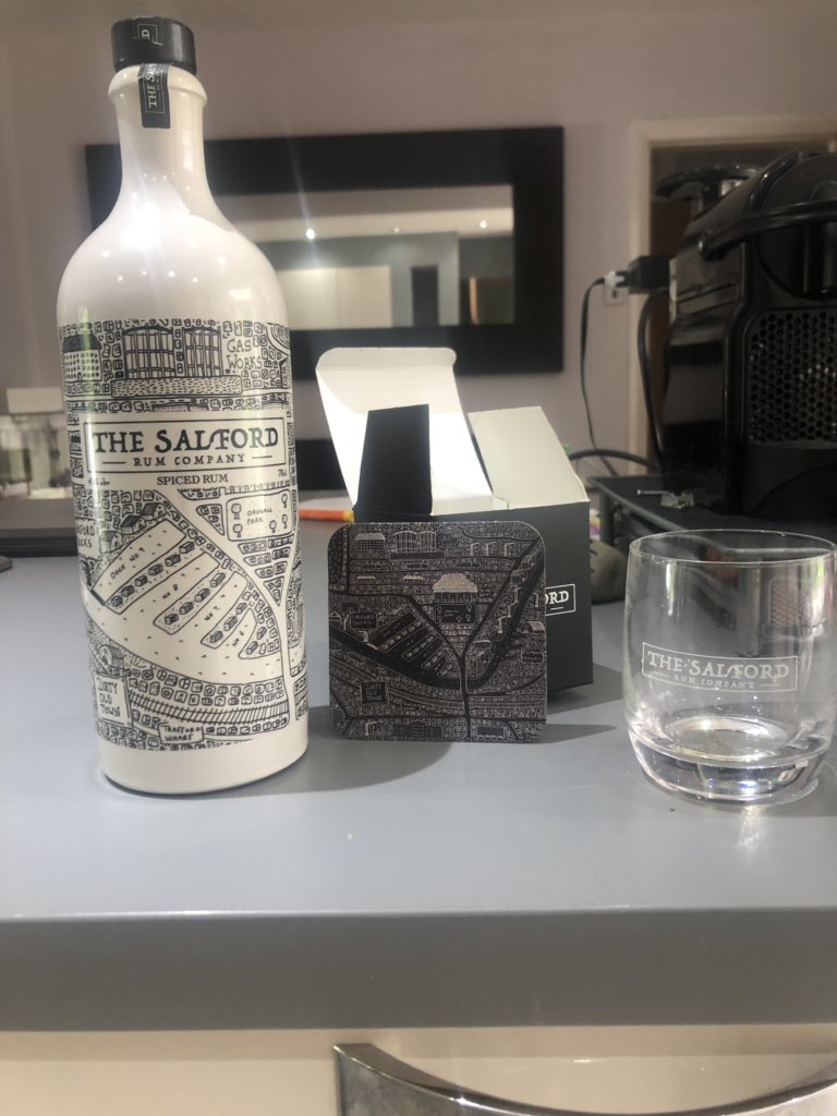 leekenney6's tweet photo. @LeamingtonSBC @762Andy Not to early is it Mr P . It is Father’s Day and my Girls got me some if Salford’s best . 🥳 https://t.co/XFUa9YqHCS