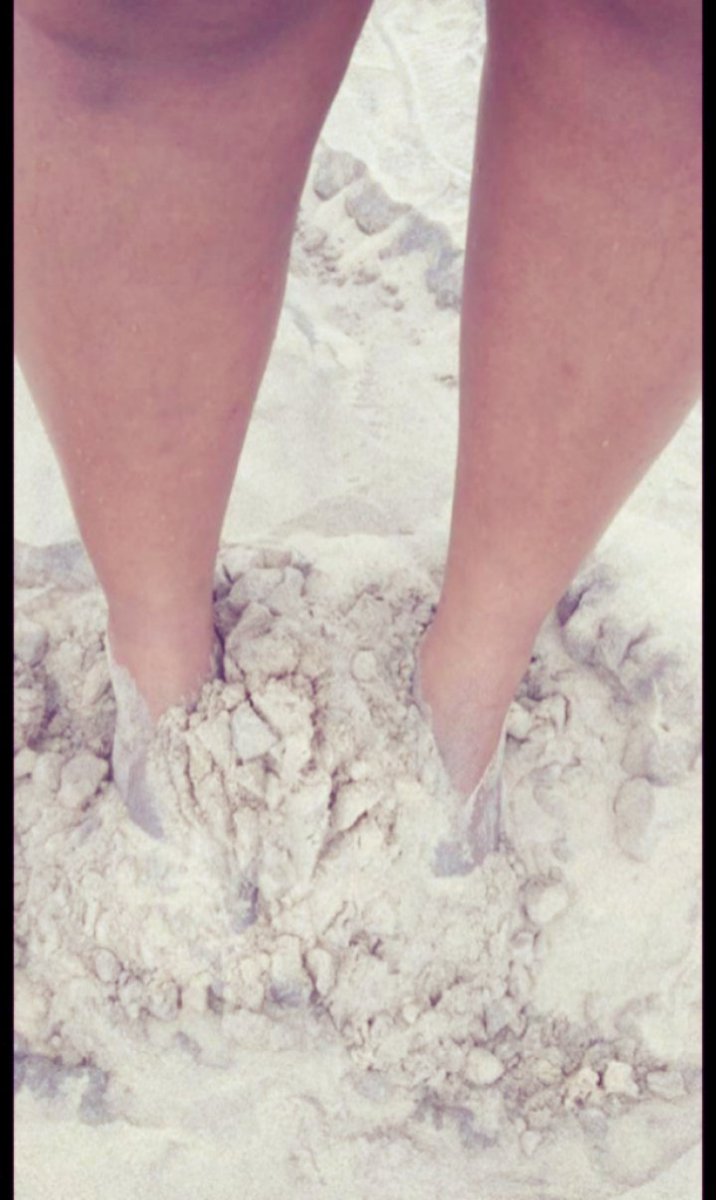 GuguKaGugu's tweet photo. A child in me is out to play ❤ #TotalBliss #20NiceThings #Ebumnandini #MaratongFontein 😍❤😍 #Sidlal'izindlu 😂😂😂 https://t.co/A5o4LIP7eG