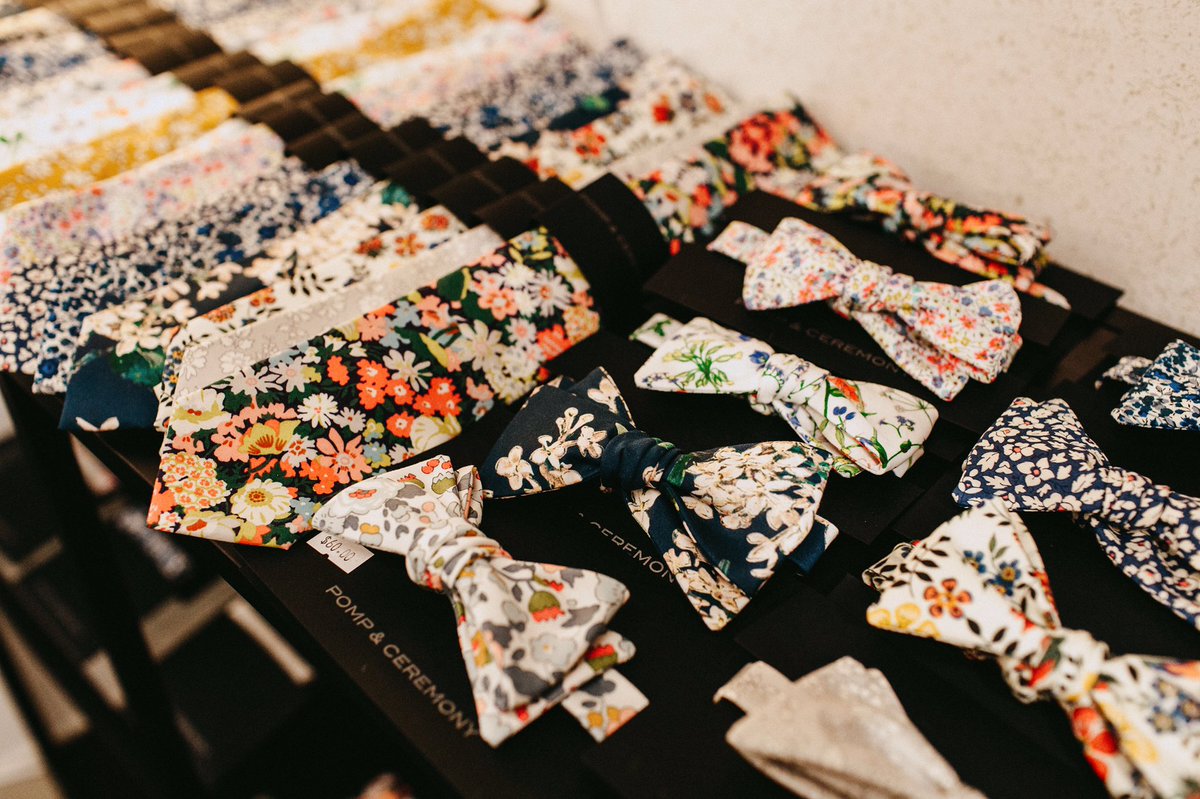 Torontounion's tweet photo. #HappyFathersDay to all the dads and fatherly figures out there! If you are passing through Union Station today to see and still looking for a gift, stop by #UnionSpaces stocked with goodies featuring local entrepreneurs, creators and makers. Here until June 23rd. https://t.co/8nf1nMAxy7