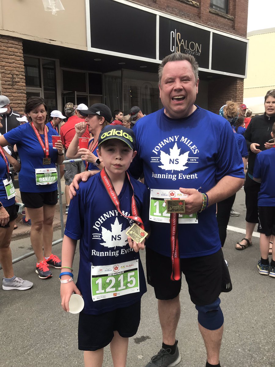 JohnnyMilesRun's tweet photo. Some runners receiving their well deserved medals at the #JMM2019 @NewGlasgowNS #allwinners @HParis44 @nursemacfarlane @ngflourish https://t.co/xYxu6GdGQe