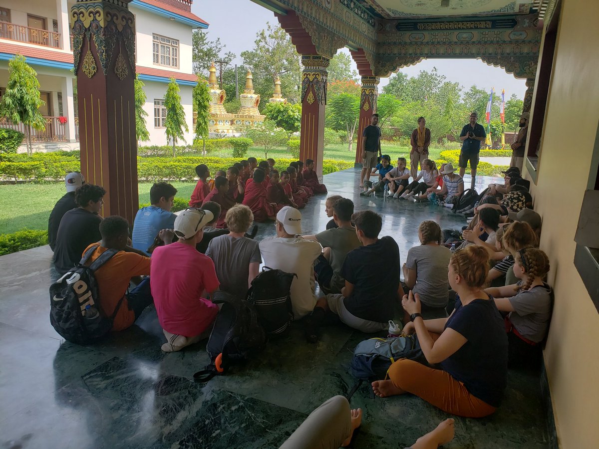 HighSchoolBISC's tweet image. Games, soccer and cutltural learning with the young monks #BISCSLNepal #NAEBeAmbitious #NAEExpeditions @BISCSouthLoop