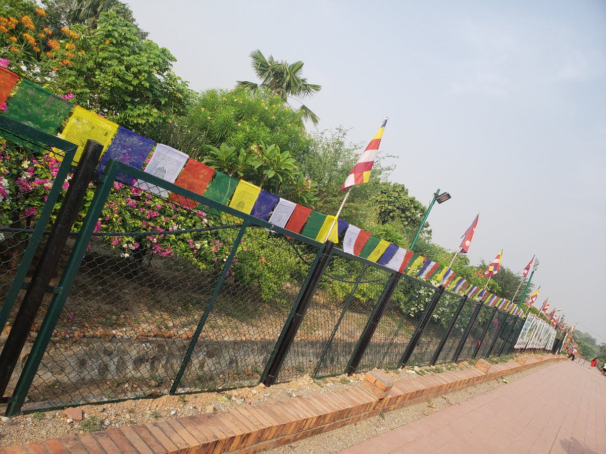 HighSchoolBISC's tweet image. Theological discussions at Birthplace of the Buddha #BISCSLNepal #NAEBeAmbitious #NAEExpeditions @BISCSouthLoop