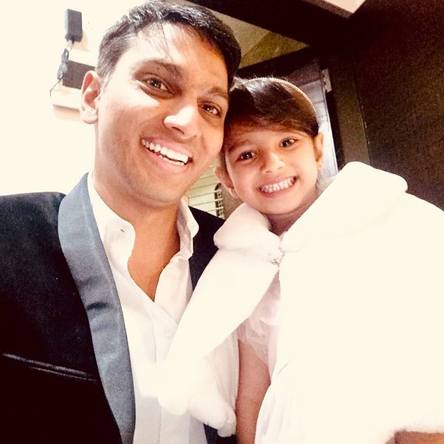 bhaveshdivya's tweet photo. jaadu seekh raha hun...ek pari 🧚🏻‍♀️ kabze mein karni hai 😍 https://t.co/7zrlW18rek https://t.co/Hbc4OkcW7R