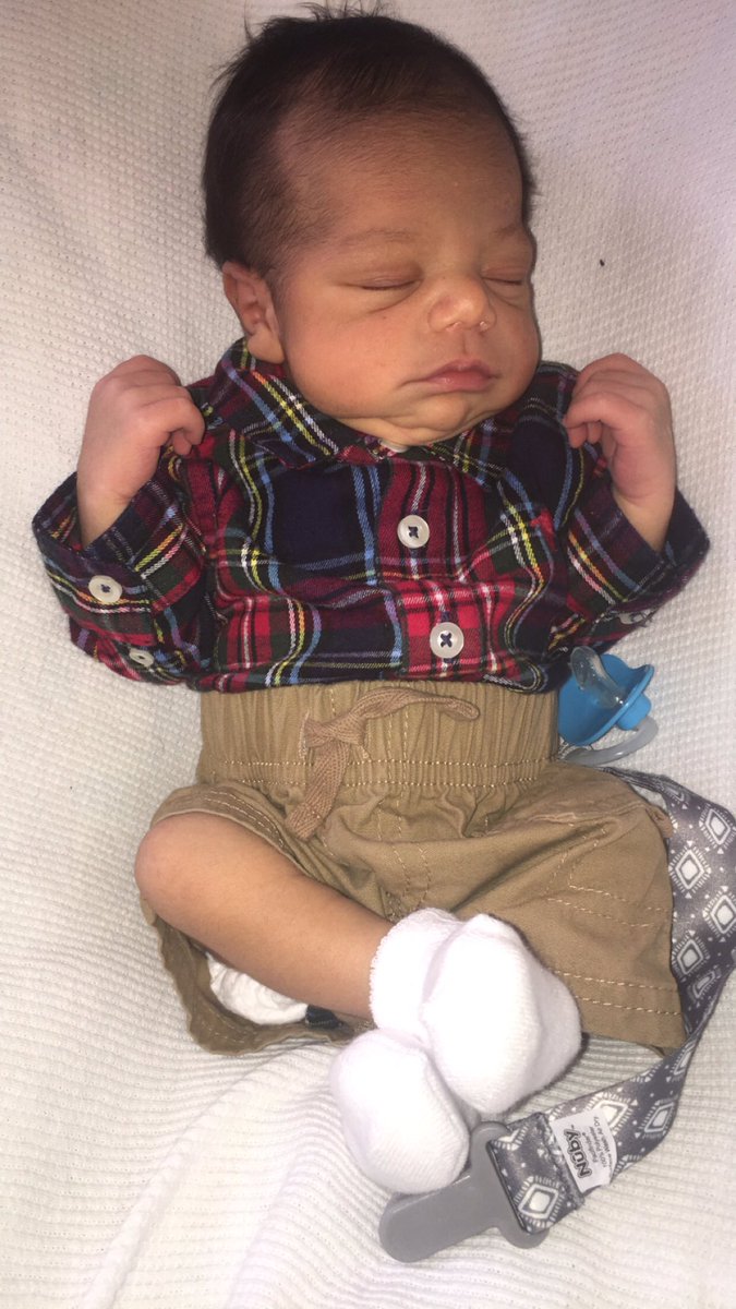 tbucketsss3's tweet photo. i’m madly in love with my son😍❤️😭 https://t.co/mZy37db5n3