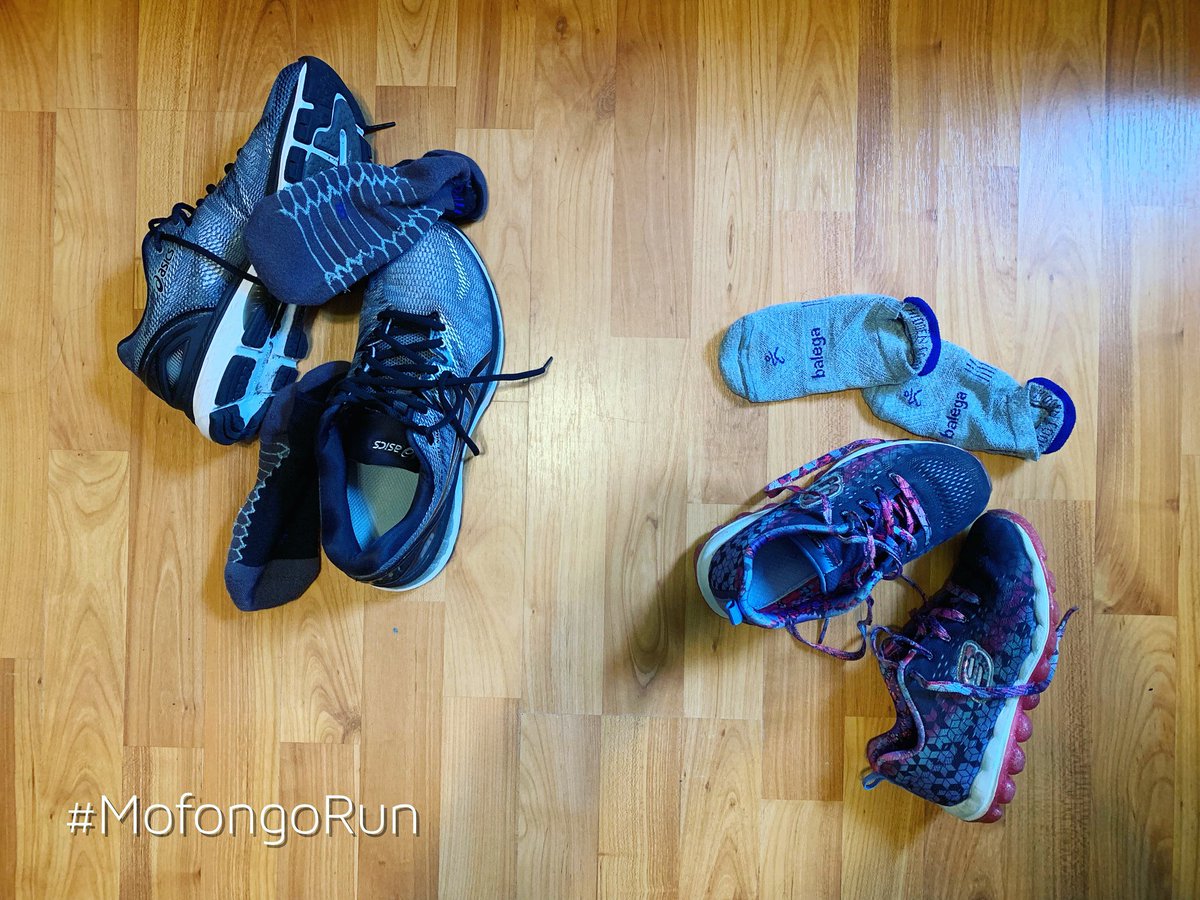 mofongorun's tweet photo. Mi papá no me enseñó nada sobre correr.
Un día le dije que tenía un sueño loco de viajar el mundo corriendo. No dijo mucho más que: “¿qué pasaría si lo intentas?”
Mi papá me enseñó todo lo que sé sobre correr.
Un abrazo a todos en su día.
#MofongoRun #HappyFathersDay https://t.co/yAh6LR2YYS