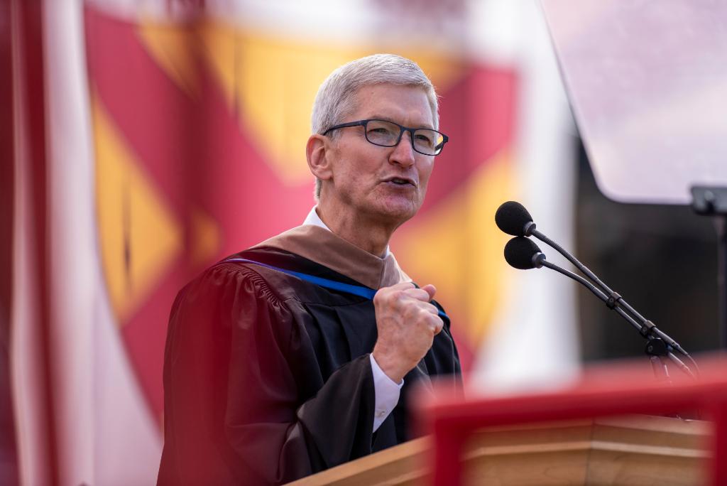Stanford's tweet image. Too many show up for the ribbon cutting without building anything worth a damn. Be different. Leave something worthy. And always remember that you can’t take it with you. You’re going to have to pass it on. -@tim_cook #Stanford19