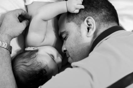 DiazCanelB's tweet photo. Feliz Día de los Padres. Abrazos y reconocimiento especial para quienes hoy cumplen misiones fuera o dentro de la Patria y a todos los que honran la paternidad educando a sus hijos a la vez que trabajan sin descanso por el sueño posible de un país próspero y sostenible #SomosCuba https://t.co/m6ocErjlkv