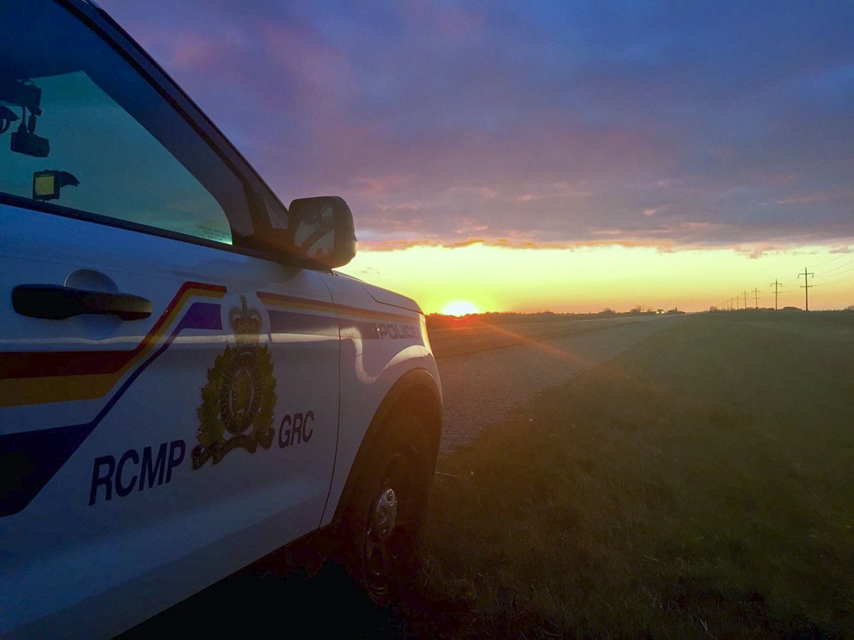 rcmpmb's tweet image. We stayed up all night wondering where the sun had gone. Then it dawned on us. 
#dadjoke #FathersDay2019 #rcmpmb