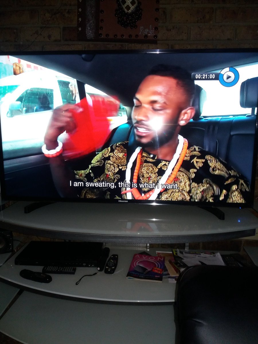 Politburo13's tweet photo. Look I usually don't watch #DateMyFamilly but today's episode was cringe worthy and funny at the same time, this guy is a Fool! 😂😂😂😂 https://t.co/FgaIVM2LDa