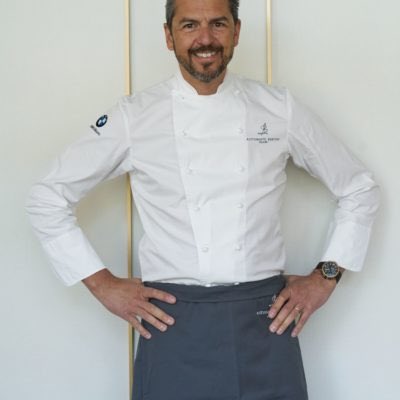 TaobukFestival's tweet photo. 👨🏼🍳👩🍳Cuochi nel mondo dei like?
Da una parte @andreaberton5 chef che passa dalla proposta stellata a quella più accessibile, dall’altra @ChefGenovese, romano stellato ma poco avvezzo alla mondanità. A #Taobuk19 con @roggfer !
👉🏻 23/6 15, Palazzo dei Congressi. #FudHub https://t.co/Wou8siIH6p