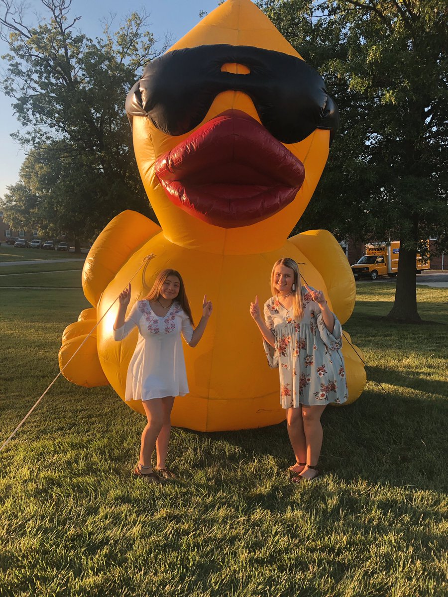 Tonka_StuCo's tweet photo. #fulton19 was such a legendary experience for these two! Our two StuCo members learned so many new things about leadership as well as many new and exciting things to bring back to Winnetonka students and staff! Great things are coming Tonka Nation!❤️  #TonkaStuCo 
@MASCstuco https://t.co/GRFWw67YTB