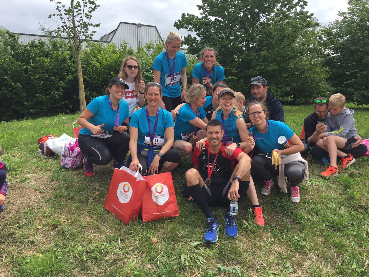 laure_auge's tweet photo. #CDLL : une partie de la #ADNTeam a l’arrivée du marathon et relais! Fière de notre team. À l’an prochain @CourantsDLL https://t.co/NoQBWxoudg