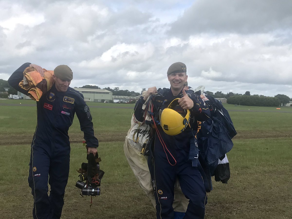 Thanks <a href="/TigersFFT/">The Tigers Army Parachute display Team</a> great job! 👍