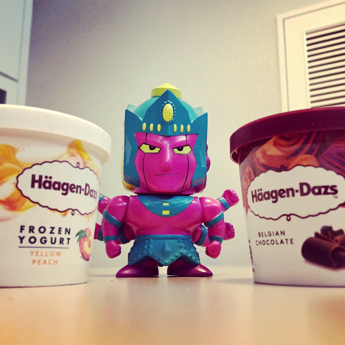 MattcrossF's tweet photo. 睇完D新聞⋯⋯突然好想食雪糕🍦⋯⋯
#kinnikumanallaroundtheworld #kinnikuman #spiceseedキン肉マンシリーズ #ajfever #artjunkietokyo #ashuraman #haagendazs #frozenyogourt #preach #beligiumchocolate https://t.co/xwujx94ATt