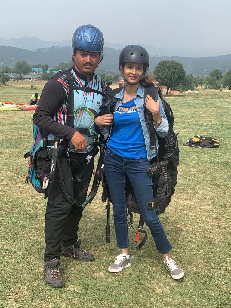 RachnaUpadhya's tweet photo. #Darkeaagejeet #8000feethigh #paragliding #funfly @ Bir Billing - World's Best Paragliding Site https://t.co/TUzrfGPEhE