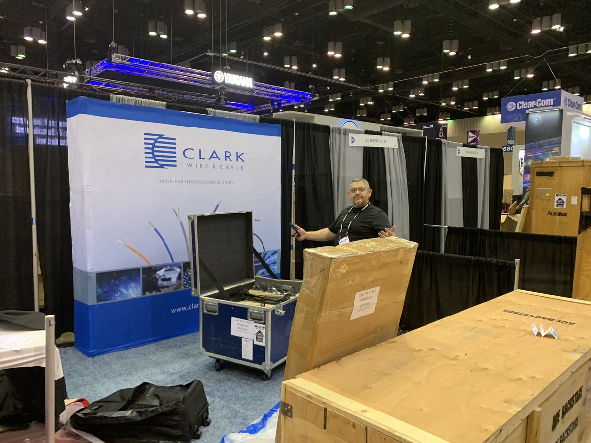 JohnObcast's tweet image. @ClarkWire  at @InfoComm booth set up, interview w/da boss, dinner ala infocomm style... awesome show, great peeps, outstanding meetings!  #Clarkwire #infocomm19 #avcable #broadcastcabling