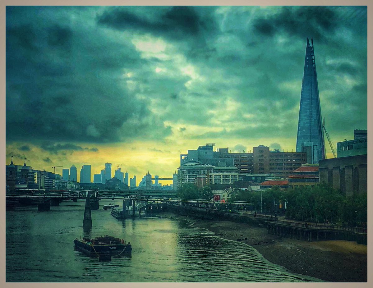 dan_f_fletcher's tweet photo. #London #londontown #greatestcity https://t.co/GocTRuf2x3