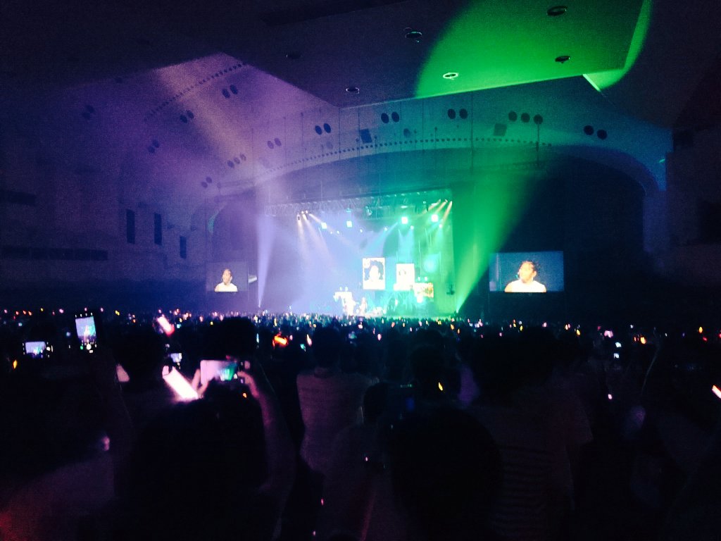 kt180321's tweet photo. 鈴木愛理横浜公演。ハイレベルな歌とダンスもさらに磨きがかかり、MCなしでツアーコンセプトの世界観をしっかり見せる本編。打って変わってスタッフがガチ止めするまで観客も巻き込みつつ喋り倒し、ガンガンに盛り上げるアンコール。多幸感溢れる素晴らしいコンサートでした😊 #鈴木愛理 #ECP_TOUR https://t.co/ieZ5BRMoOp