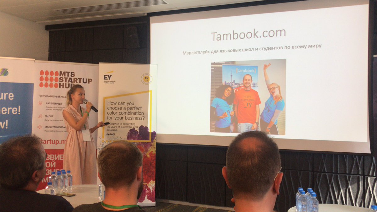 StartUpBranding's tweet photo. Language schools for travelers. #startupweekendmsk https://t.co/K1wE235KYl