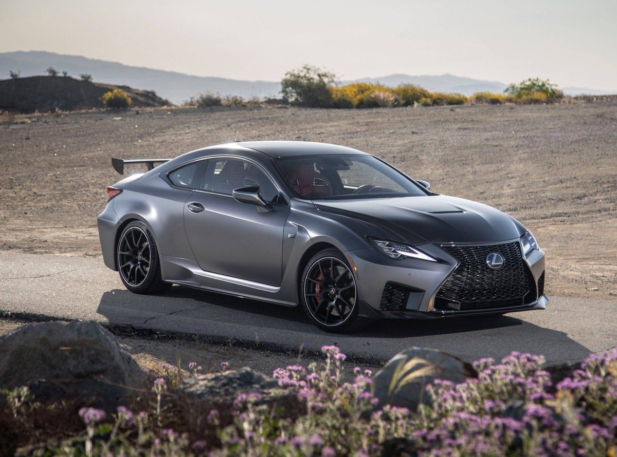 lexusqatar's tweet photo. There's nothing more fun than a sophisticated, calm, and reliable sports car that can also tear up the track when needed!
بإمكانها أن تكون هادئة، ومروّضة. لكن عندما تدخل الحلبة، ستتحول لوحش سيرسم البسمة على وجهك
#LexusQatar #ExperienceAmazing #IAmLexus #RCF #RCFTrackEdition https://t.co/49IyJiMH22