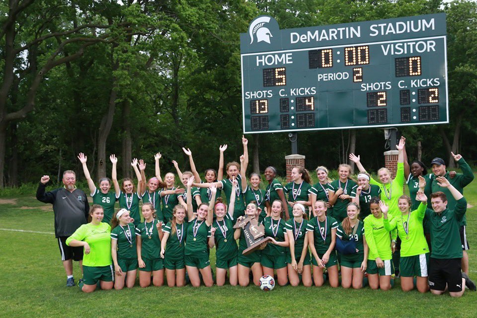 NCSD's tweet photo. Check out the @novi_soccer 🏆📸 photos at https://t.co/vV36lMTbBd #NoviPride 💚⚽️📸😻 https://t.co/WpiU6LpTJj