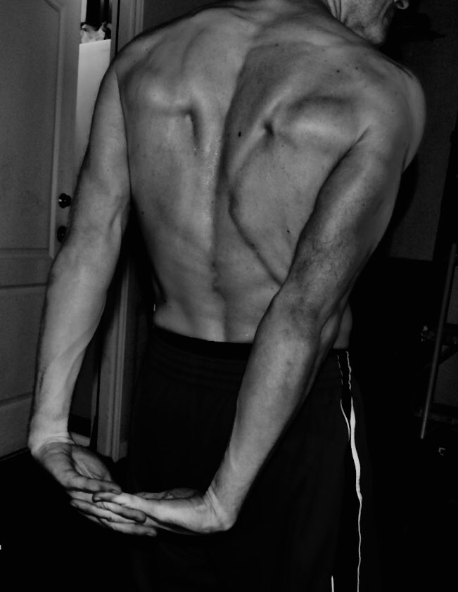 EarlSinclairDR's tweet photo. With my creation of the ONE90 eating philosophy, when combined with regular exercise and cold showers, you can achieve these amazing results while getting to enjoy whatever (and as much) food as you want....

#health #fitness #food #diet #exercise #abs #ONE90 #muscle #coldshowers https://t.co/4Izh0gA1MA