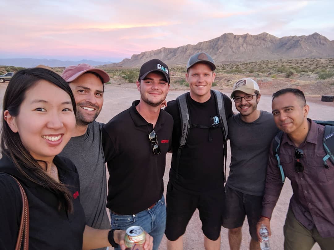ChristinaYLam's tweet image. 108F in the Valley of Fire. The scenery was unreal. The cars and people are pretty great too. #precisiondriver #caroftheyear #genesisg70